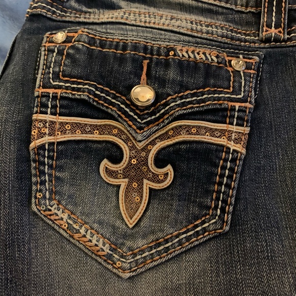 Rock Revival Easy Crop - Picture 5 of 8